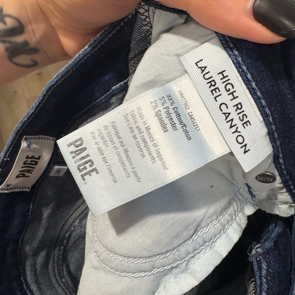 🌟 PAIGE- High Rise Laurel Canyon Bootcut Jean- 28 - Picture 7 of 8